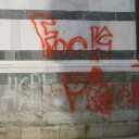 Wandalizm w centrum Pistoi