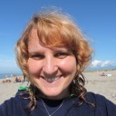 Jesienna kąpiel w morzu