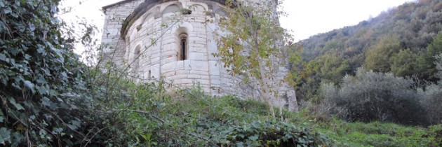 Opuszczony kościół w okolicach Valdottavo