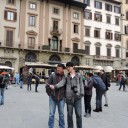 Moda na selfie na wysięgniku