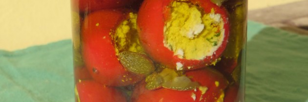 Pikantne papryczki w oliwie