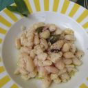 „Duszona” fasola po toskańsku