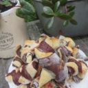 Dwukolorowe rogaliki drożdżowe