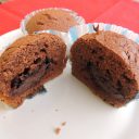 Czekoladowe babeczki z nadzieniem czekoladowym lub kokosowym