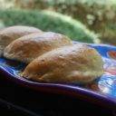 Ravioloni drożdżowe z jagodami