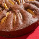 Czekoladowe ciasto brzoskwiniowe z mąką kukurydzianą