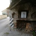 San Pietro Marcigliano i piec drzewny na ulicy