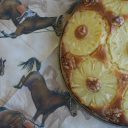 Ciasto ananasowe z rodzynkami i orzechami włoskimi