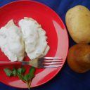 Viva la pasta, cz.82: Ravioloni z ziemniakami i gruszką w sosie z gorgonzoli