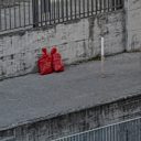 Śmieci w czerwonych workach, zarządzenie dla chorych na Covid-19