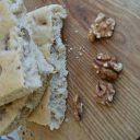 Schiacciata z orzechami włoskimi