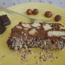 Cegiełka czekoladowa z orzechami laskowymi i savoiardami