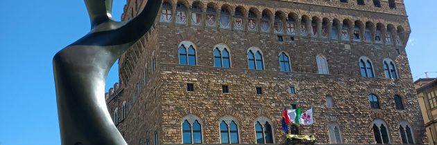 Florencja: Plac Signoria, Henry Moore i Cosimo I, który zsiadł z konia