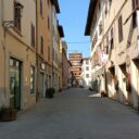 Castelfranco di Sotto. Pusto, cicho, trochę smutno.