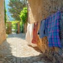 Castelvecchio di Compito. Piękna panorama, wypoczywające koty i toskańskie klimaty.