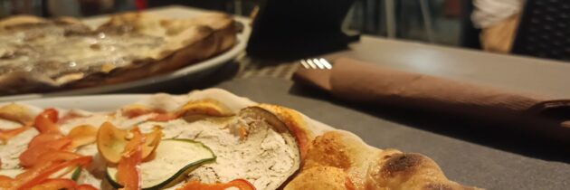 Pizzeria Shalomi na trasie Lucca – Bientina. Ładnie, tanio i smacznie.