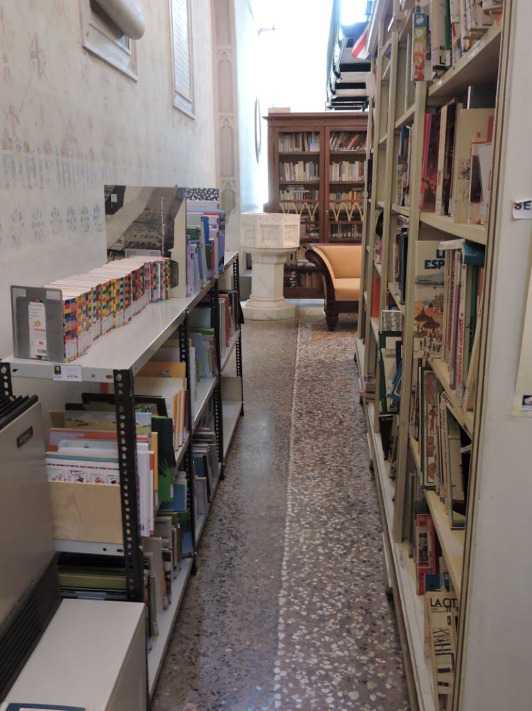 chrzcielnica_moja_toskania_bagni_di_lucca_biblioteka